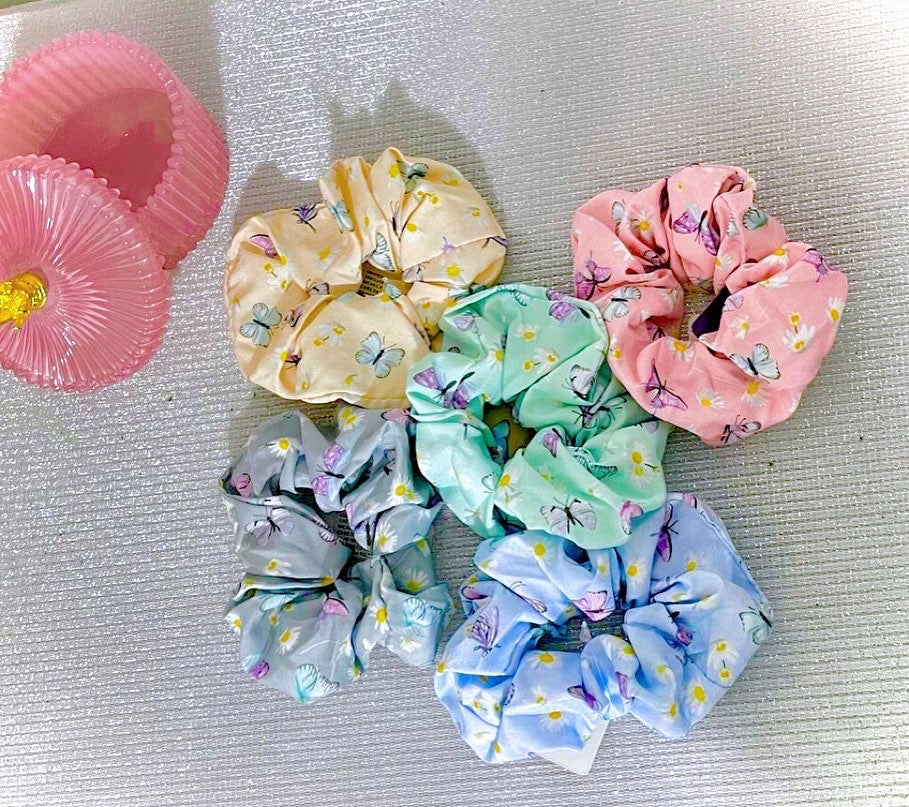 Capelli scrunchies